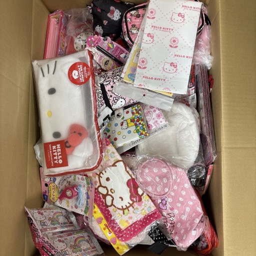 サンリオ ハローキティ グッズ ぬいぐるみ 雑貨 文房具 お財布 ポーチ など キティちゃん 大量 まとめて